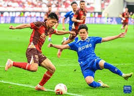 上港迎来新外援助阵 球迷期待新赛季表现